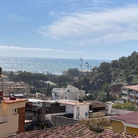 Apartamento Con Vistas Al Mar كاستيلديفيلس المظهر الخارجي الصورة