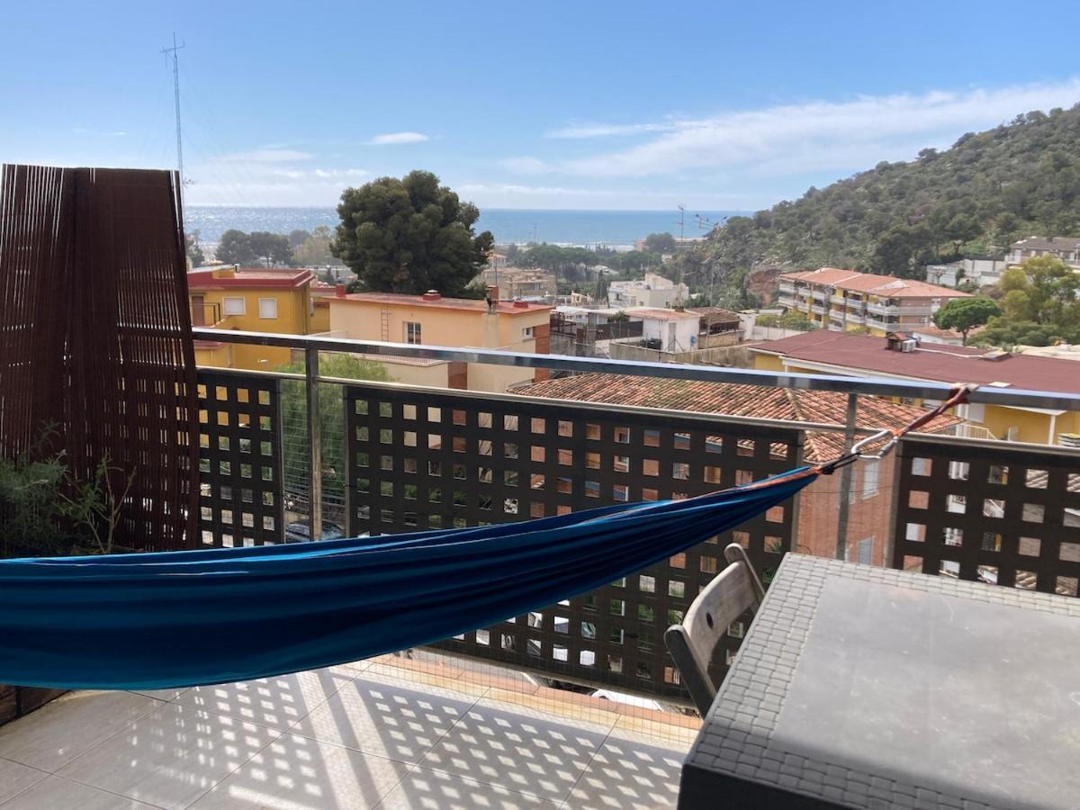 Apartamento Con Vistas Al Mar كاستيلديفيلس المظهر الخارجي الصورة